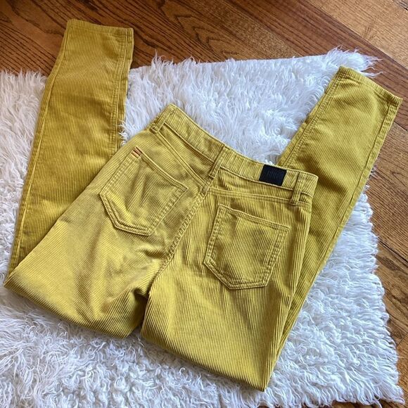 BDG Urban Outfitters Mom High-Rise Corduroy Pants Size 24 - Picture 4 of 12